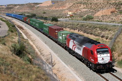 Tracking and tracing rolling stock and merchandises in freight railway transport