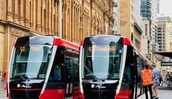 Sydney Light Rail starts revenue service