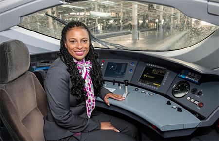  More than 28,000 candidates for selection of female train drivers for Renfe in Saudi Arabia
