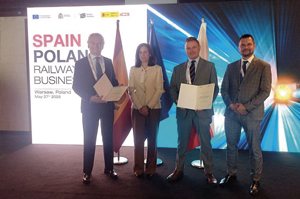 Adif renews two cooperation agreements with Poland